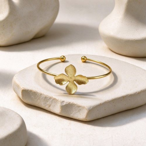 Bracelete Petálas Diamantada Banhado a Ouro 18k