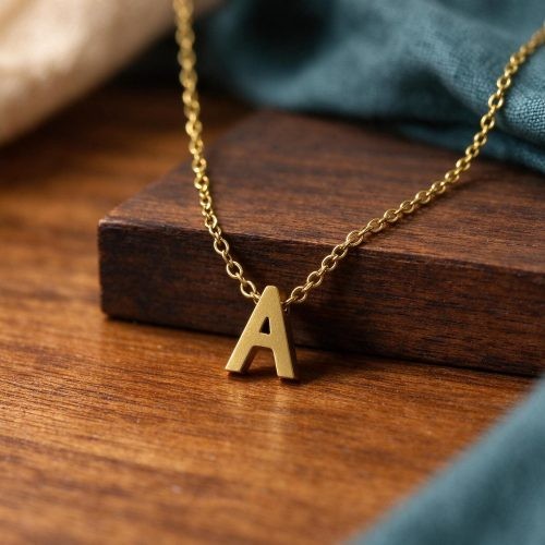 Colar Pingente Letra Banhado a Ouro 24k